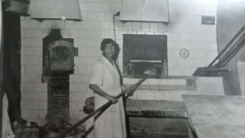 Erundina, la abuela panadera de Mara lvarez, en una foto del archivo familiar