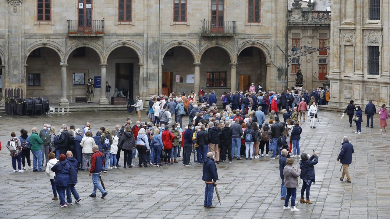 Participantes en un recorrido basado en la novela de Dolores Redondo que se llev a cabo en Chantada el pasado 21 de noviembre. Para el prximo da 8 est previsto otro itinerario de este tipo