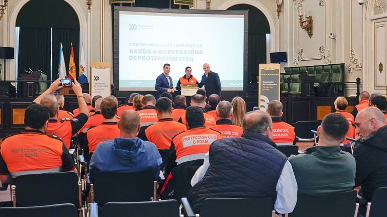 Veintidós agrupaciones de Protección Civil inauguran la línea de ayudas de la Diputación de Pontevedra a este servicio