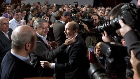 Tras su victoria frente a Chacón como secretario general del PSOE en el 2012