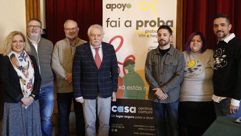 La oenegé Apoyo Positivo presentó en el Liceo el nuevos servicio en Ourense