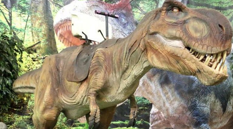 Los dinosaurios rugen por última vez en O Porriño Los dinosaurios rugen por última vez en O Porriño