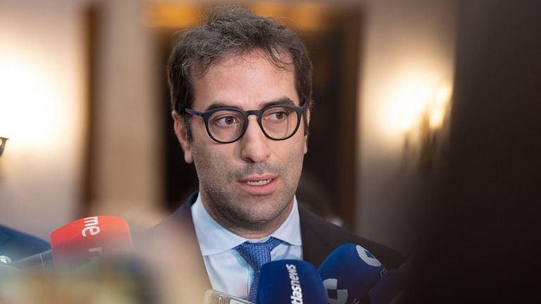 España recibirá 5.700 millones de fondos europeos, con un embargo parcial de Bruselas