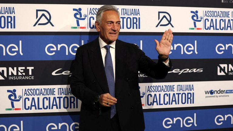 Dimite el presidente del fútbol italiano tras la tercera ausencia consecutiva en un Mundial