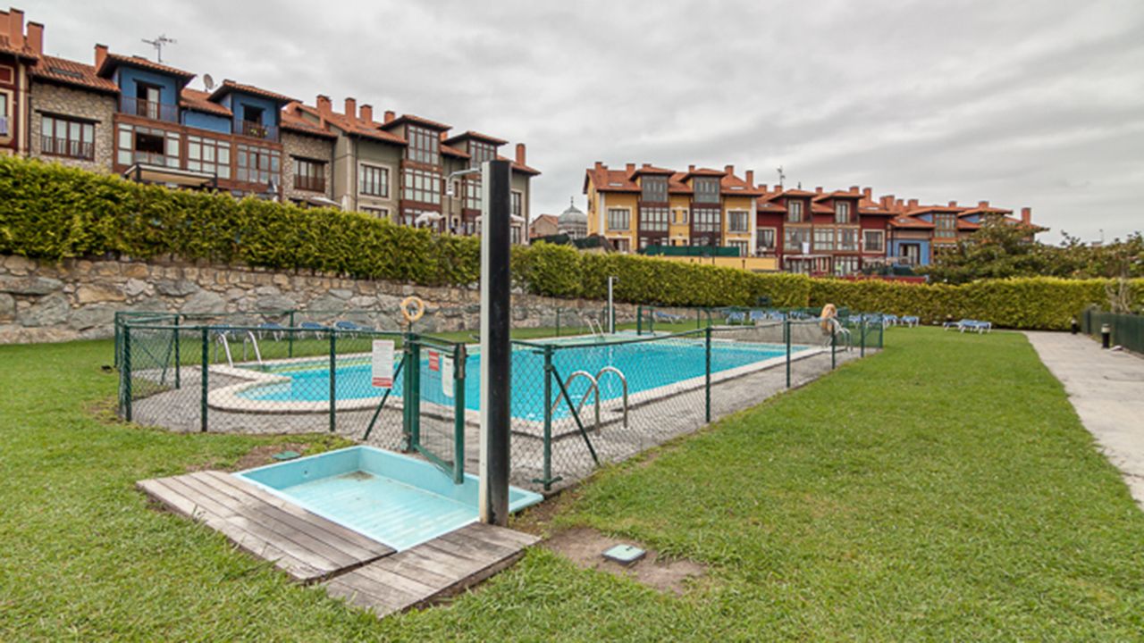 Pisos del banco malo a la venta en Colombres