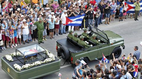 Los restos de Fidel Castro llegan a Holgun, su localidad natal