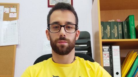 Alejandro González se estrena como director del colegio de Triacastela