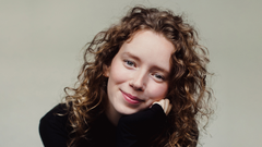 Meg Josephson es psicoterapeuta�formada en la Universidad de Columbia.