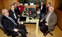 Los estudios de Radio Voz acogieron a los siete participantes en el encuentro.