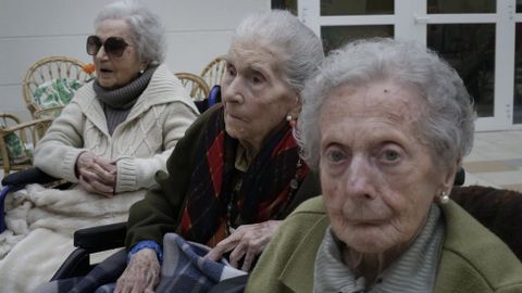 Mara Novoa, Chelo Corsanegro y Carmen Blas son las abuelas de la ciudad
