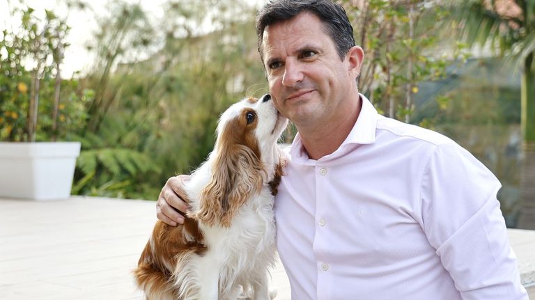 Minnie, la encantadora perrita viguesa que conquista Zara