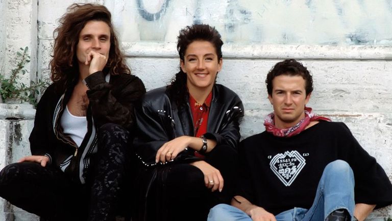 La discográfica de Mecano publica una versión inédita de «El fallo positivo» por el Día Mundial del Sida