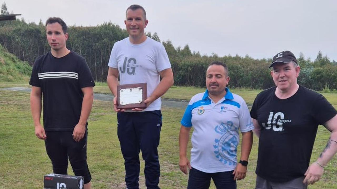 Víctor Domínguez se hizo con su sexto campeonato gallego en foso olímpico