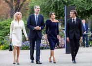 Los reyes inauguraron la exposicin de Mir junto a Emmanuel y Brigitte Macron, y despus cenaron en el Elseo