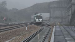 Llegada del primer tren de pruebas por la Variante de Pajares entre La Robla y Campomanes de la Lnea de Alta Velocidad Len-Asturias