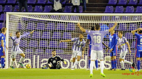 Real Oviedo Valladolid Jose Zorrilla Horizontal.Los futbolistas del Valladolid celebran el 1-0