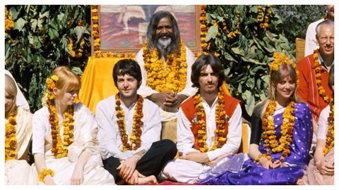 Fotograma del documental «The Beatles y la India».