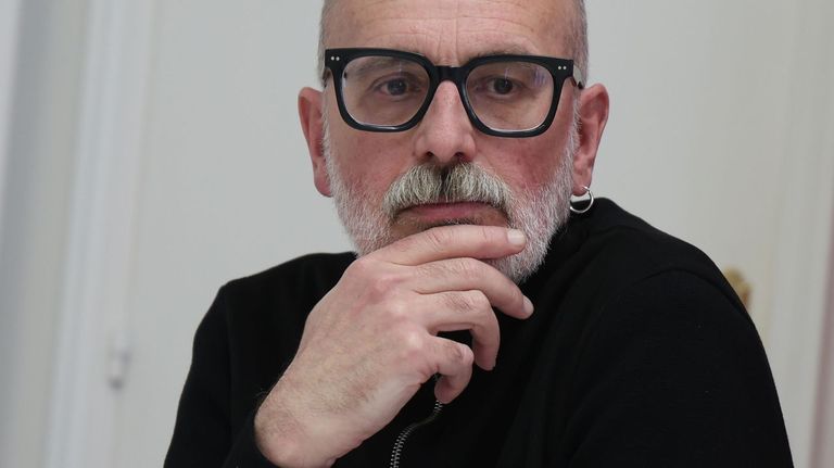 Galaxia nomea director xeral ao escritor Marcos Calveiro 