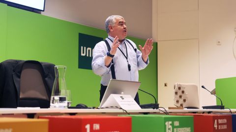 José Antonio Vázquez Taín protagonizó la penúltima conferencia del ciclo de Seguridad Pública.