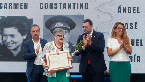 Entrega de diplomas de reparaci�n y reconocimiento a integrantes del colectivo de los Ni�os de Rusia, en un acto organizado por el Principado con motivo de la conmemoraci�n del D�a de la Memoria Democr�tica de Asturias.