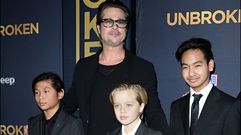 Brad Pitt, junto a tres de sus hijos, en una imagen de septiembre de este ao.