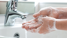 El lavado de manos debe durar como mínimo 20 segundos.