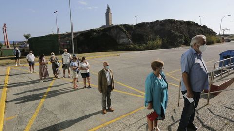 Pancho Casal, esperando para votar en A Coruña