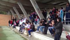 Aficionados del Celta arropan al equipo en la vuelta al trabajo