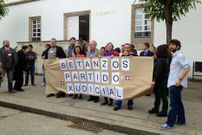 En la concentraci�n participaron funcionarios, abogados, sindicalistas y pol�ticos 