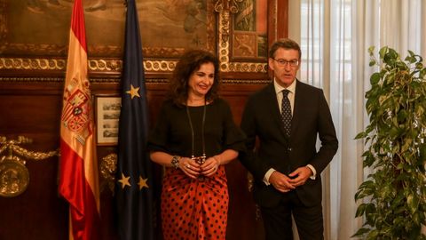 La ministra de Hacienda con el presidente de la Xunta en una reunin el pasado agosto en Madrid.