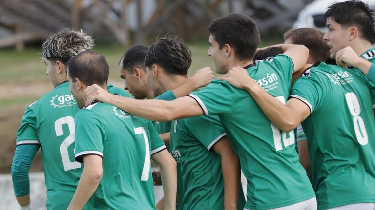 El Burela, obligado a puntuar en el campo de un Lalín que ya es campeón