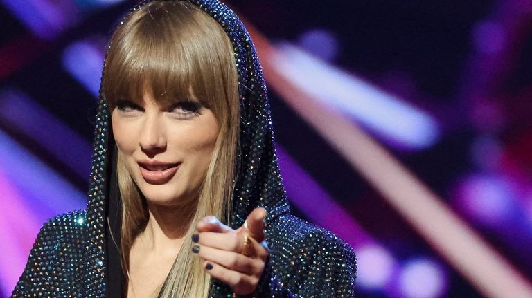 Taylor Swift durante la recogida de un premio
