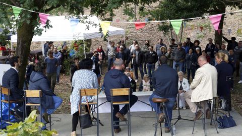 Debate organizado polo colectivo Fousas ao Monte cos seis candidatos á alcaldía de Rianxo
