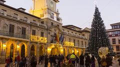 La Navidad ilumina las calles de Oviedo