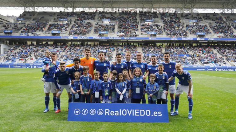 La alineación del Real Oviedo ante el Nàstic