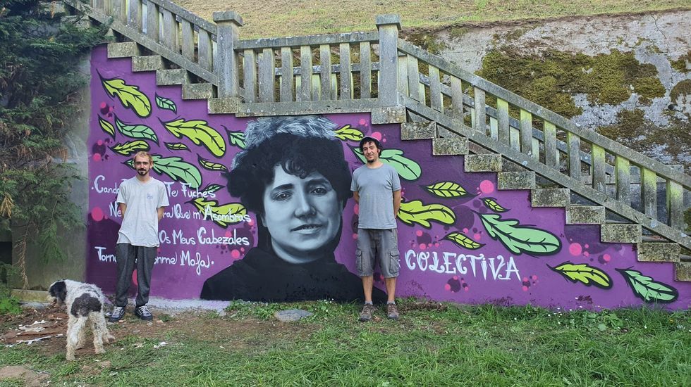 Arranque de la Mostra de Curtas de Noia.En Castro Caldelas hay varios murales. El de la foto, obra de Mongiart por el Da das Letras