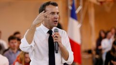 Macron, al alza. Su popularidad sube seis puntos hasta lograr el 34 % del apoyo de los franceses, gracias en parte a su decisin de iniciar un debate nacional para frenar el descontento social