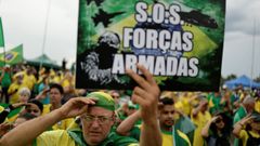 Un seguidor de Bolsonaro, reclamando la intervencin de las Fuerzas Armadas durante una protesta en Brasilia el pasado da 7