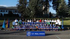 Foto de familia de la Escuela Real Oviedo