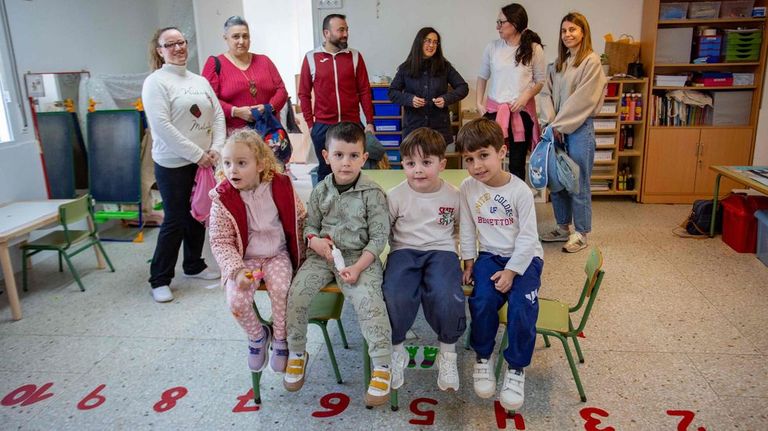 La escuela pontevedresa en la que los críos de tres años saben quién es Ramón y Cajal puede morir tras medio siglo de vida: «Dá pena porque ten un nivelón»