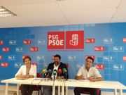 Caama�o con los portavoces socialistas de Cesuras y Oza dos R�os