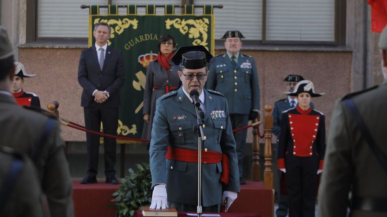 El general jefe de la Guardia Civil de Galicia pasa a la reserva este mes pese a que su mandato de cuatro años se interrumpió
