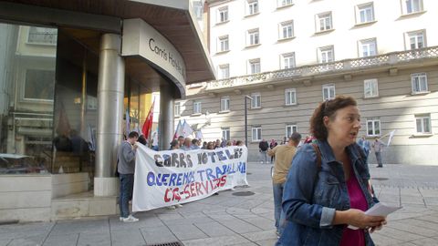 Imagen de la concentracin celebrada el lunes a las puertas del hotel.
