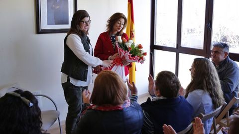 Acto del da de la mujer con la delegada de la Xunta, la alcaldesa de Porqueira y mujeres representantes de distintos sectores