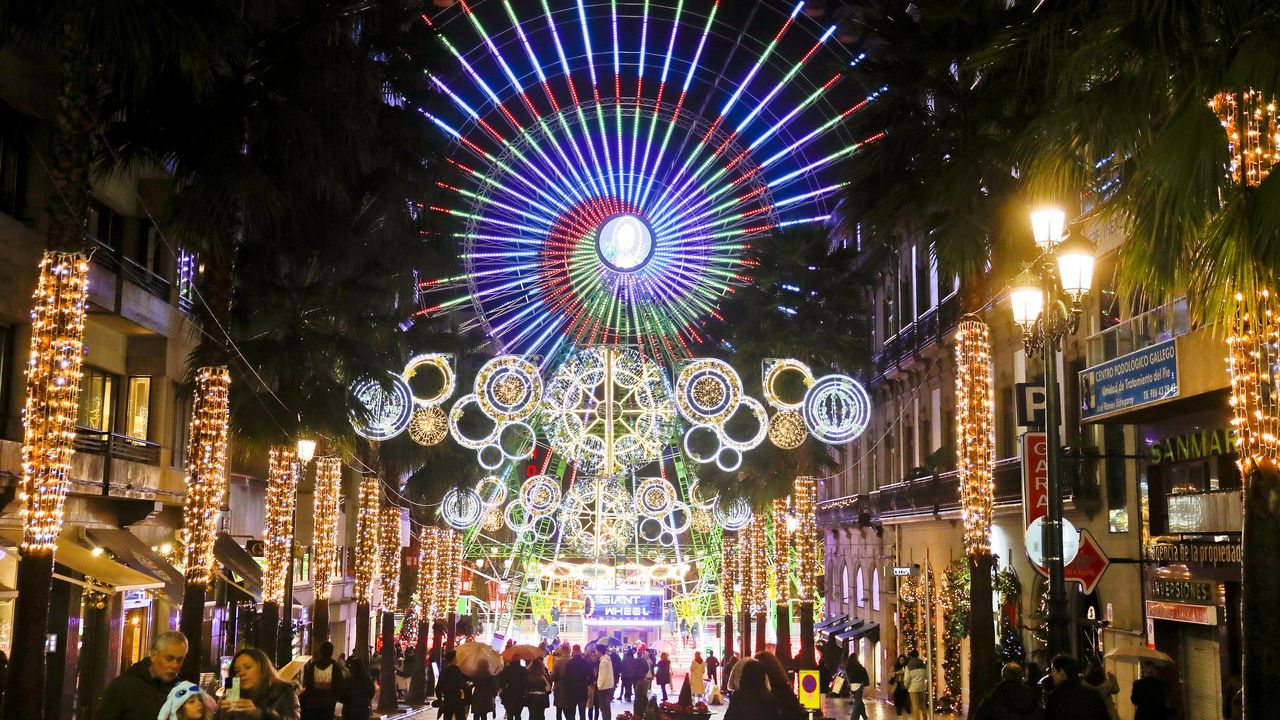 En directo: El encendido de las luces de Navidad en Vigo.Participantes en una sesin de winefullness organizada en el municipio de Pantn dentro de la actual edicin del programa turstico de otoo que promueve el consorcio de la Ribeira Sacra