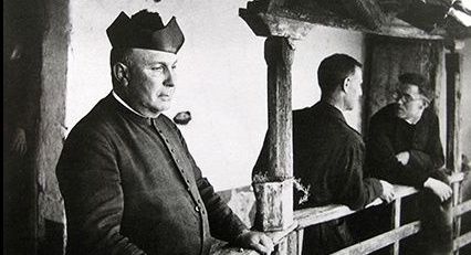 La fotograf�a de la Romar�a de San Vitoiro en Allariz, realizada por Jos� Su�rez en los a�os treinta del pasado siglo es la pieza del mes del Museo Arquel�xico Provincia de Ourense