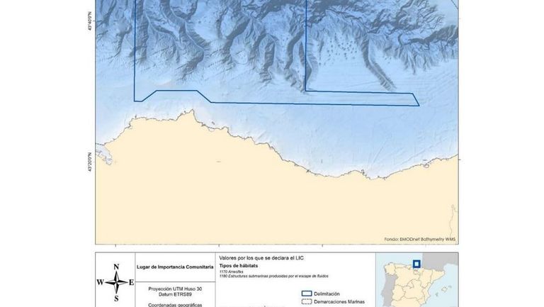 Cañones de Capbretón, espacio marino protegido que el Ministerio para la Transición Ecológica propona crear en el Cantábrico, frente a la costa vasca, como puede verse en el mapa inferior derecho de la ilustración