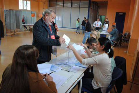 Sacristn, esta maana en la mesa electoral en Tarro