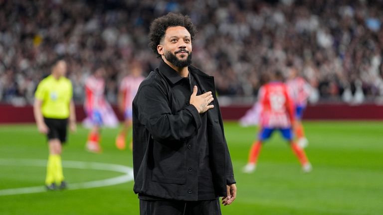 Marcelo Vieira, homenajeado tras su retirada