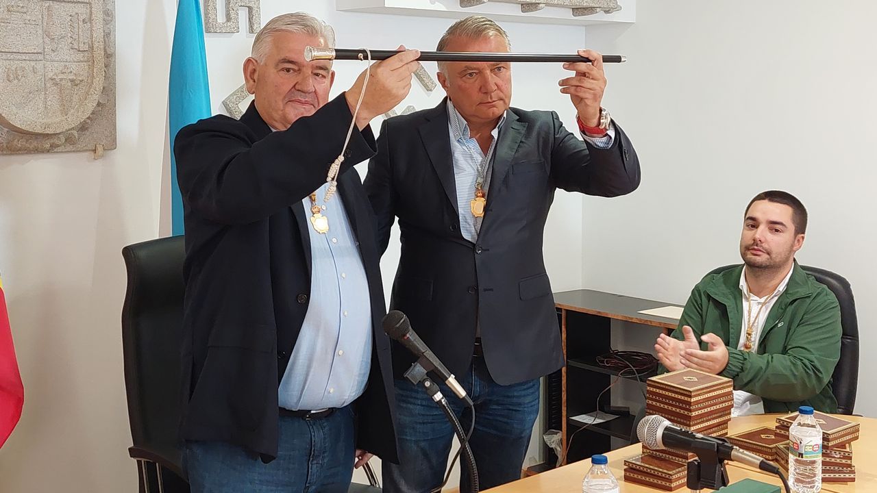 La investidura de Chus López en imágenes.Toma de posesión de Pablo Taboada, del PP, como alcalde de Palas de Rei